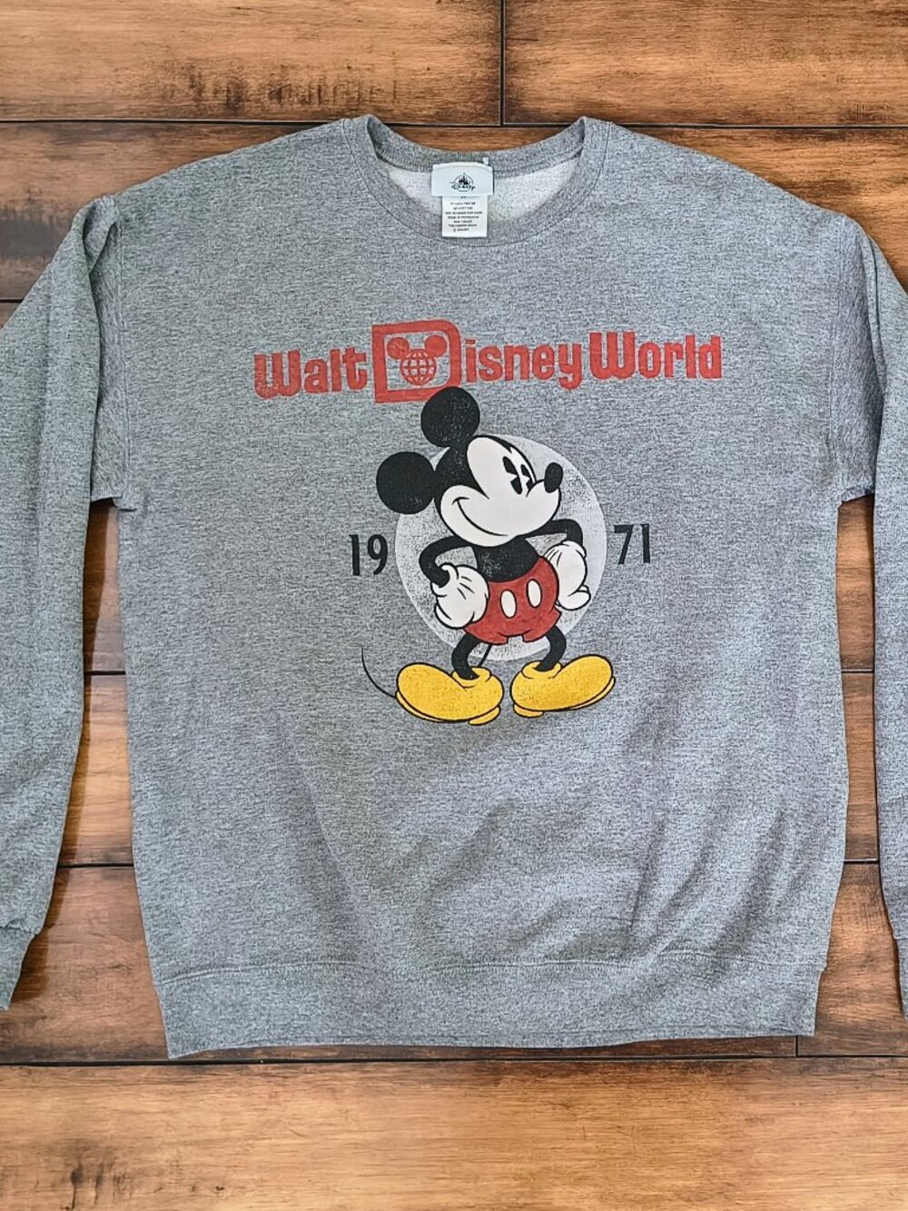 Walt Disney World Mickey Mouse Gray Crewneck Sweatshirt Size Medium M